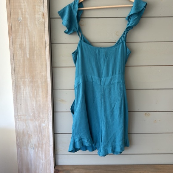 Urban Outfitters Ruffle Strap Button-Front Romper – Size Large (NWT) - Picture 8 of 8